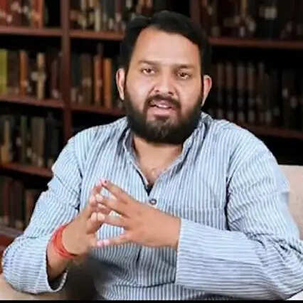 खून, खामोशी और खतरनाक मंसूबों का खेल