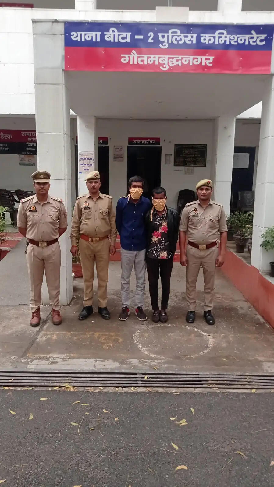 गैंगस्टर एक्ट में वांछित दो बदमाश गिरफ्तार