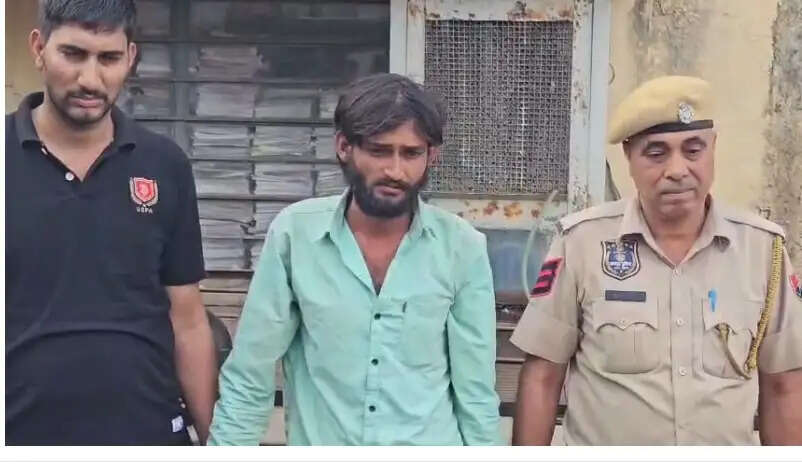 पत्नी से प्रेम संबंध में बाधा बना तो चचेरे भाई ने श्रवण को मार डाला