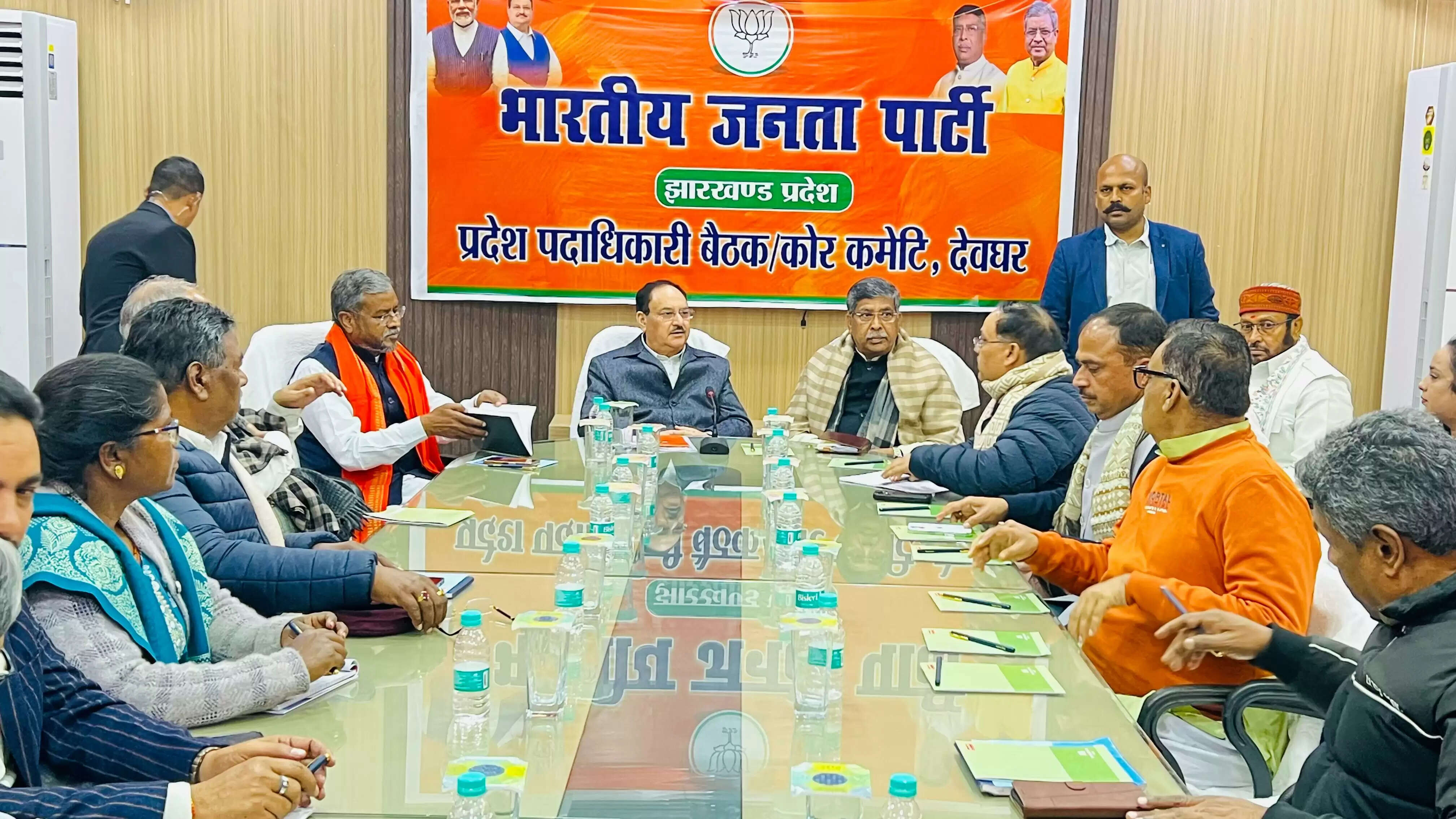 भाजपा के राष्ट्रीय अध्यक्ष देवघर पहुंचे, प्रदेश अध्यक्ष सहित अन्य नेताओं ने किया स्वागत