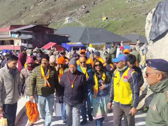 नगालैंड के राज्यपाल ने किए बाबा केदार के दर्शन