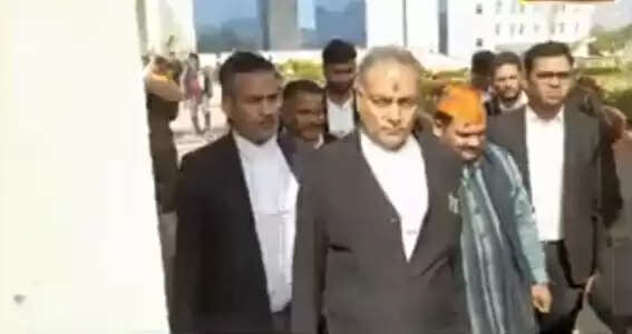 अजमेर दरगाह में शिव मंदिर होने के दावे पर दूसरी याचिका स्वीकार, सुनवाई 21 फरवरी को