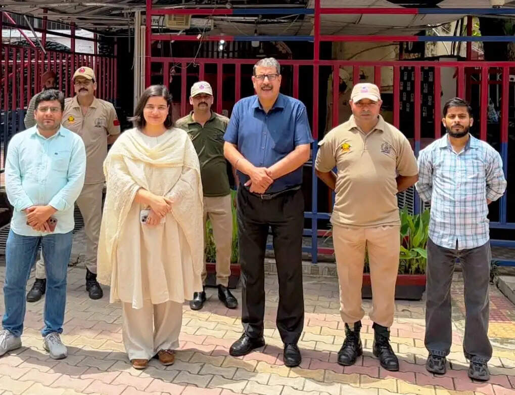 जिला जेल अम्फल्ला में कानूनी सहायता सेवाओं का किया निरीक्षण