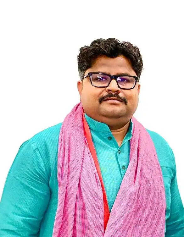 सपा के पूर्व जिलाध्यक्ष समेत कई लोगों पर अवैध कब्जा और रंगदारी का मुकदमा दर्ज
