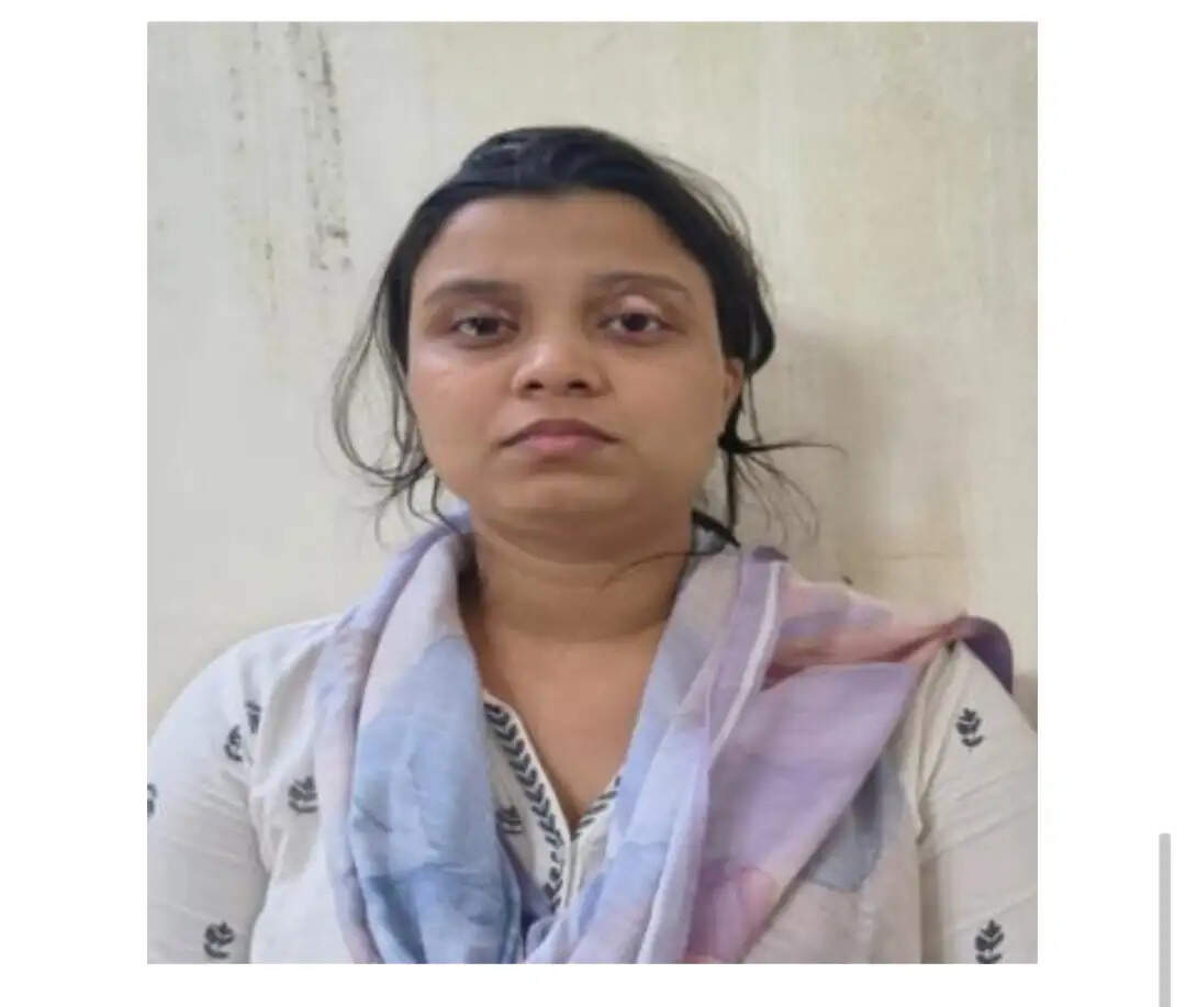 एयरपोर्ट पर नौकरी दिलाने के नाम पर ठगी करने वाली महिला गिरफ्तार