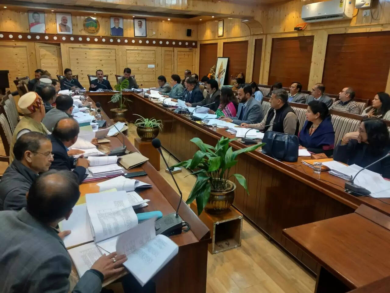 हिमाचल प्रदेश विश्वविद्यालय में अब पार्ट-टाइम पीएचडी करने की सुविधा, दूरवर्ती शिक्षा के छात्रों के लिए डिग्री अवधि दोगुनी