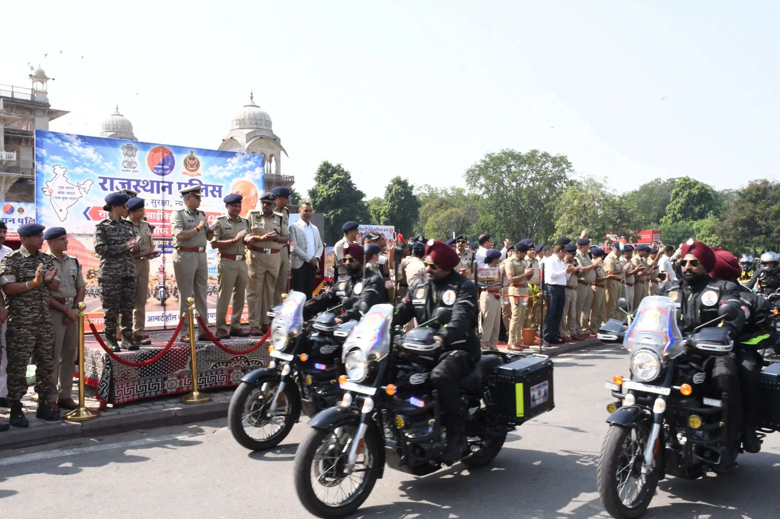 नशा मुक्त भारत के संदेशवाहक हैं बाइक राइडर्स: डीजीपी राजीव कुमार शर्मा