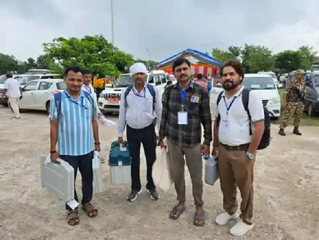 मप्र: दतिया विस उपचुनाव के लिए सभी तैयारियां पूरी, 291 मतदान केंद्रों पर गुरुवार को मतदान