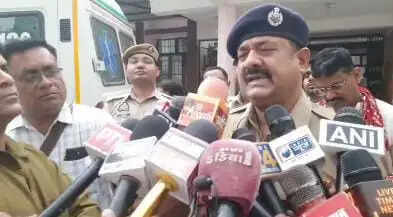 कौशाम्बी सड़क हादसे के आठ मृतकों की हुई पहचान, घायलों का उपचार जारी