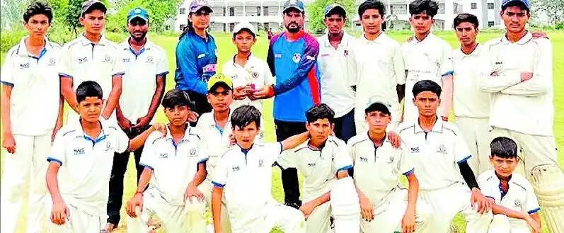 डिस्ट्रिक्ट इंटर क्लब क्रिकेट मैच : नेक्स्ट जनरेशन रेड ने नेक्स्ट जनरेशन ब्लू को एक विकेट से हराया