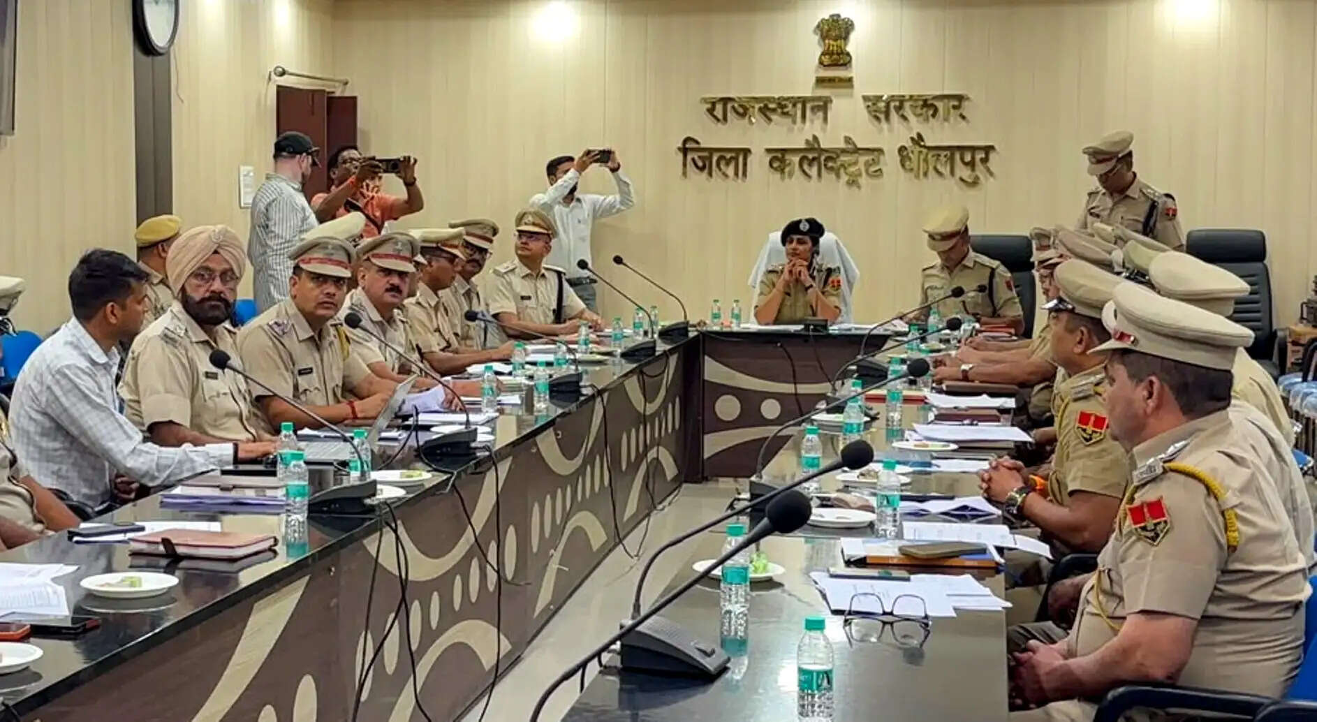आमजन को त्वरित एवं संवेदनशील पुलिसिंग उपलब्ध कराएं : डॉ. चंद्रा