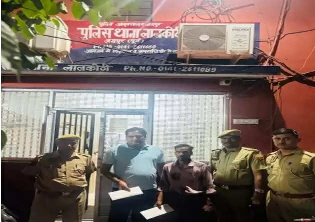 आईपीएल टिकट की कालाबाजारी करते दो गिरफ्तार