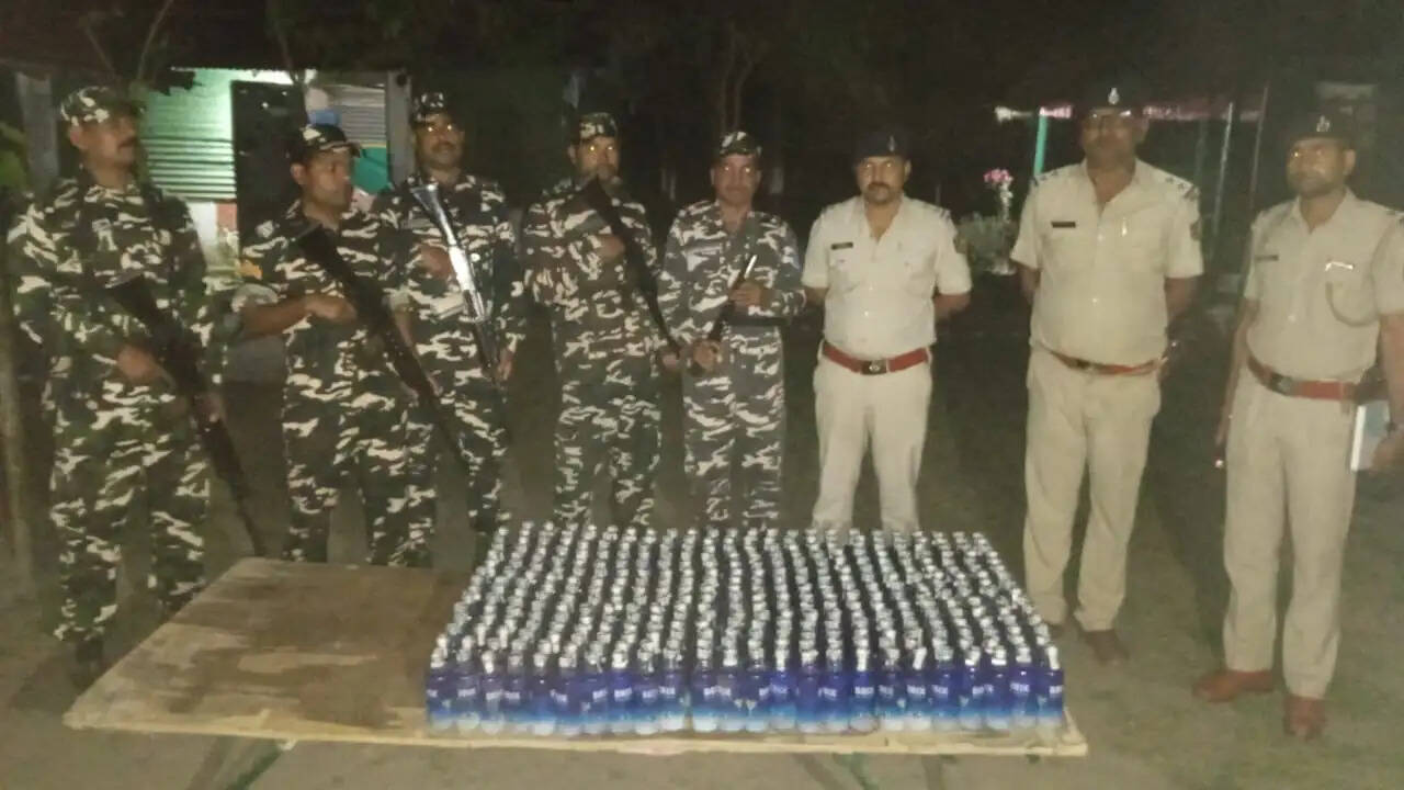 एसएसबी ने 494.4 लीटर नेपाली शराब के साथ 3 बाइक को किया जब्त