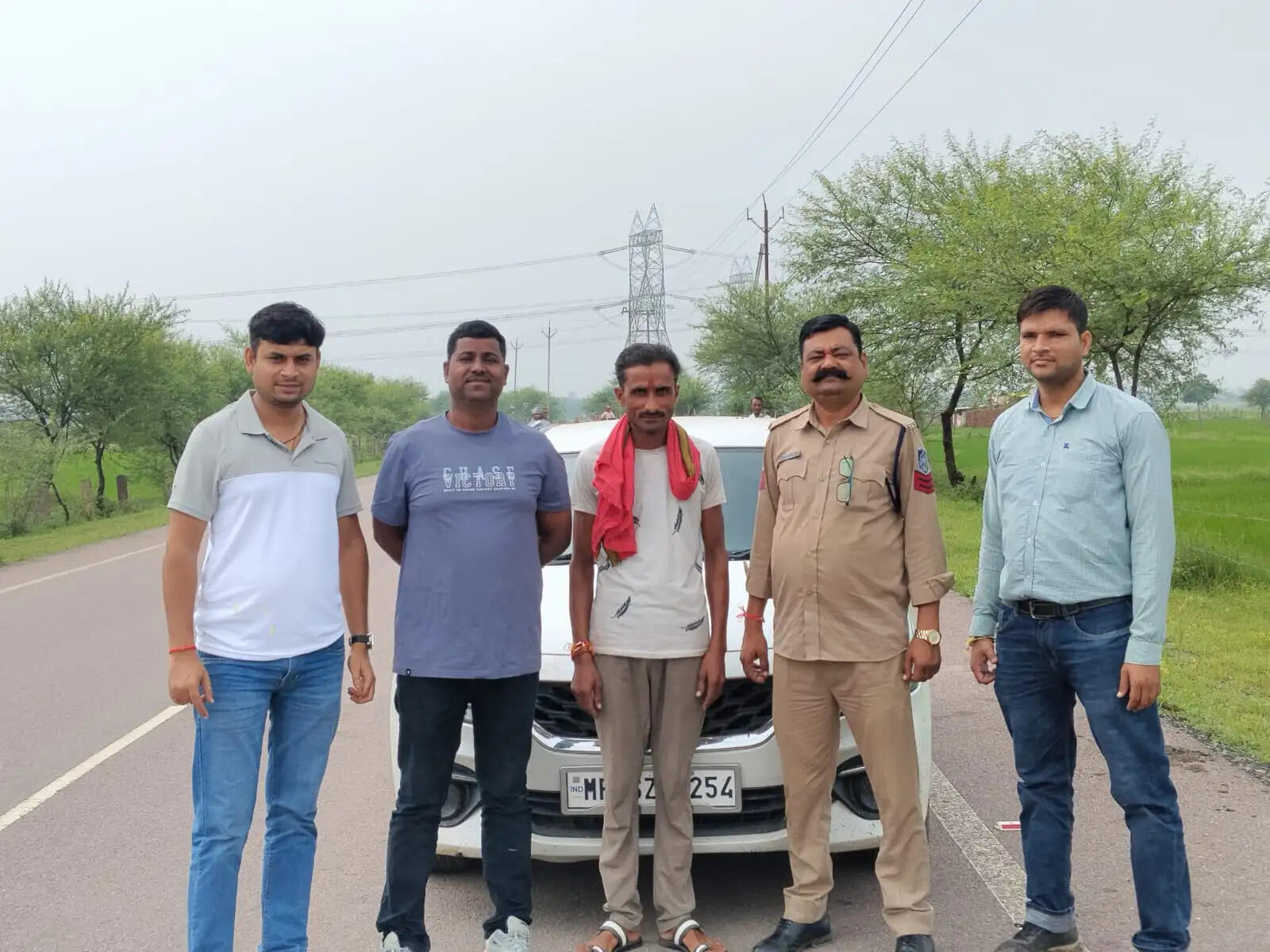 मोबाइल चोरी कर यूपीआई से 1.56 लाख निकालने वाला दो साल से फरार आरोपी गिरफ्तार