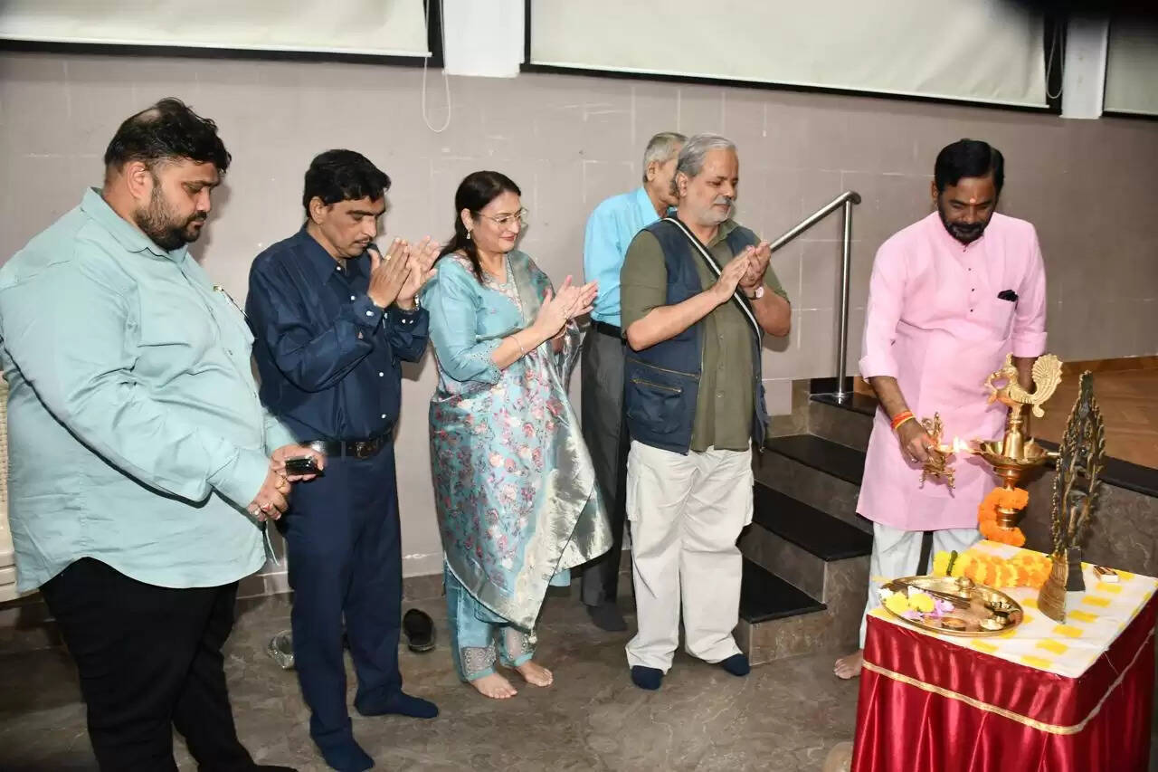 कोंकण कप वन एक्ट प्ले स्पर्धा का विधायक केलकर ने किया शुभारंभ