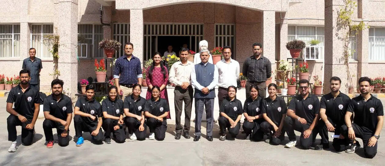 हिसार : खेल विद्यार्थियों के सर्वांगीण विकास का महत्वपूर्ण माध्यम : विनोद वर्मा