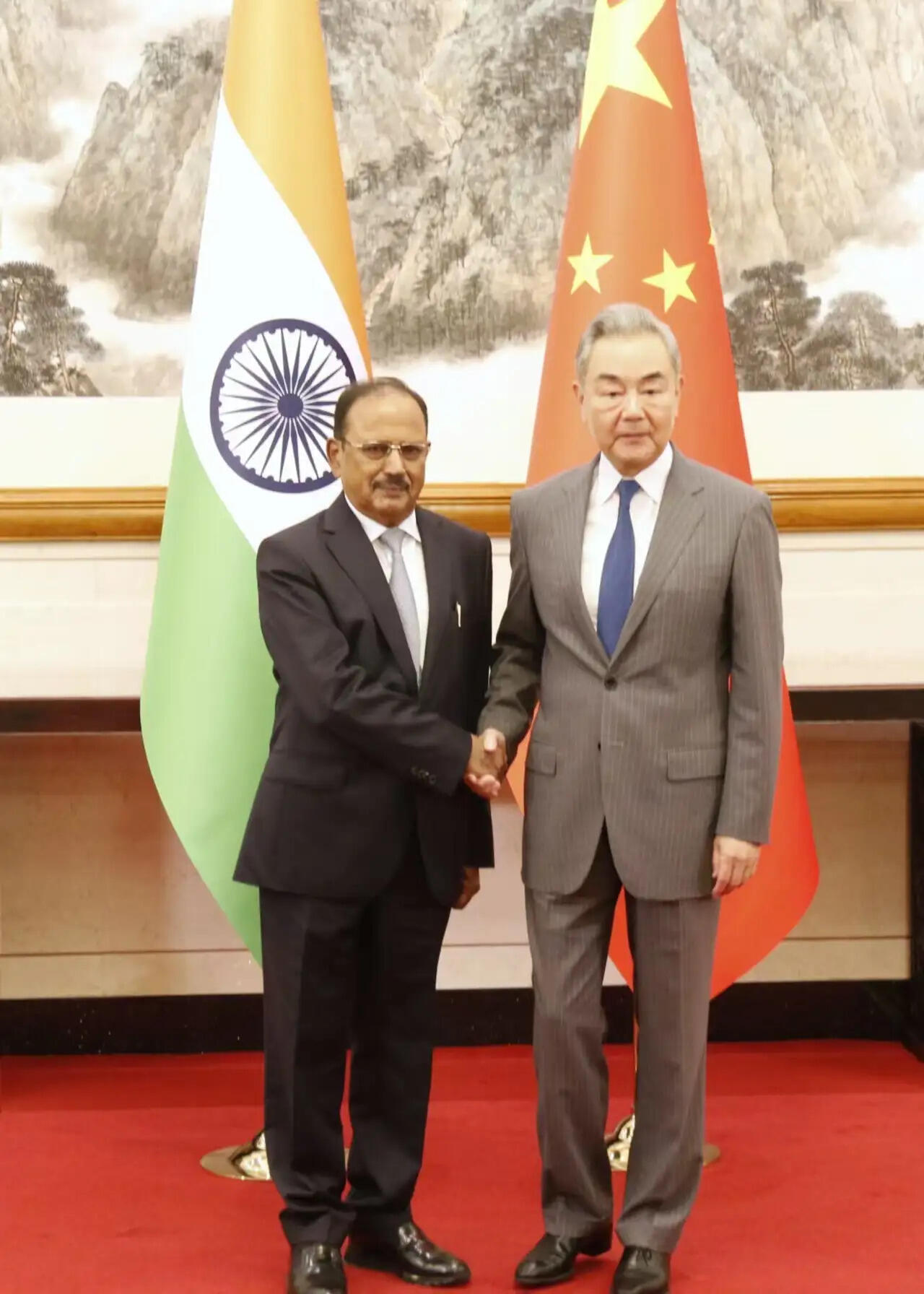सीमा मुद्दे पर एनएसए और चीनी विदेश मंत्री के बीच वार्ता, सीमा विवाद का राजनीतिक समाधान तलाशने की दिशा में कार्य करने पर सहमत