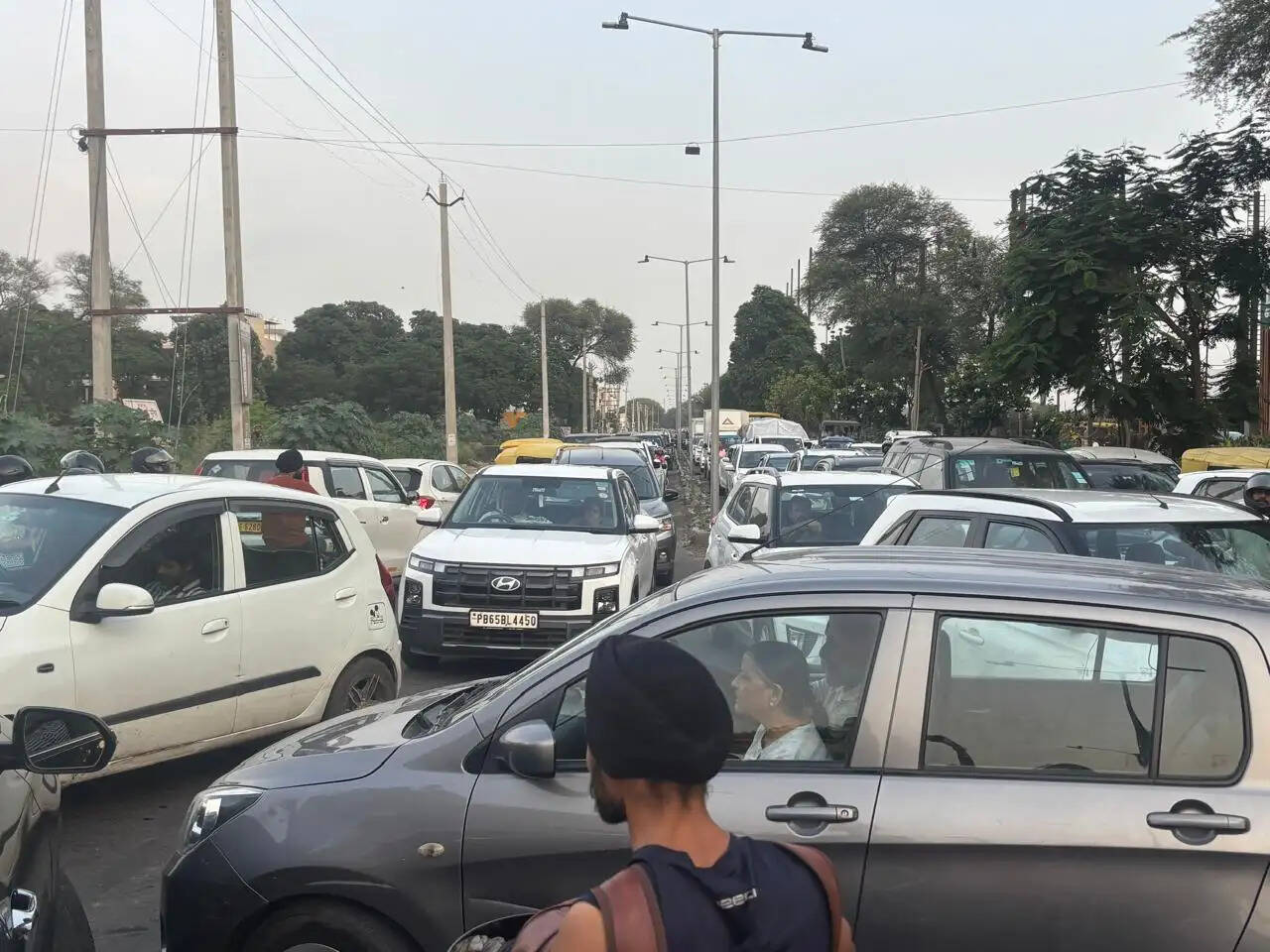 पंजाब-चंडीगढ़ बॉर्डर पर जुटे किसान, सात सितंबर तक धरने का ऐलान