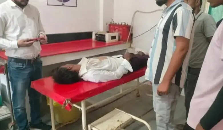 राजगढ़ः पत्नी से विवाद के बाद युवक ने जहर खाया, हालत गंभीर