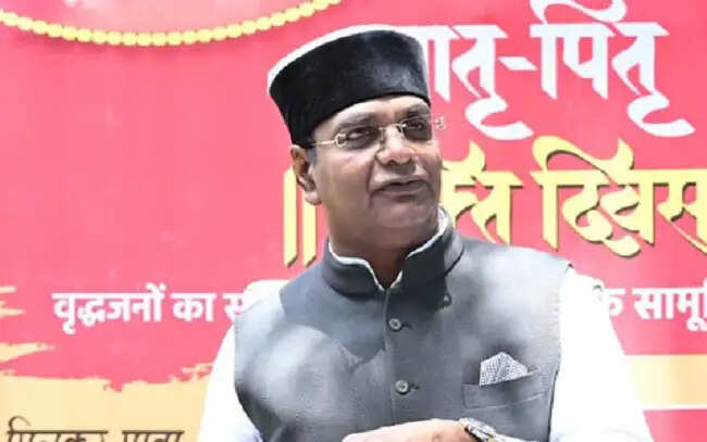 मप्रः पूर्व राज्यसभा सांसद स्व. सारंग की जयंती पर देशभर में मनाया जाएगा मातृ–पितृ भक्ति दिवस