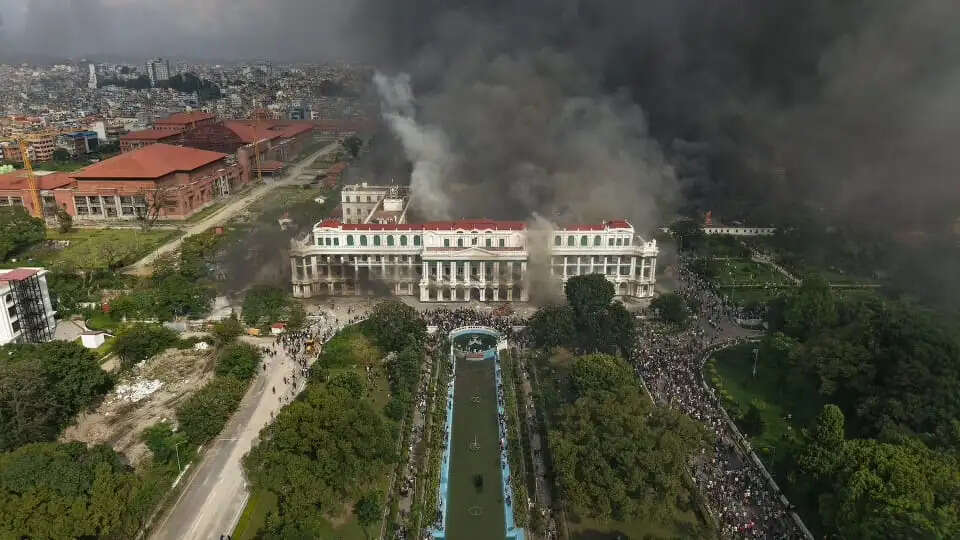 नेपाल में जेन जी प्रदर्शन के दूसरे दिन हुए विध्वंश की जांच के आदेश, न्यायिक समिति का होगा गठन