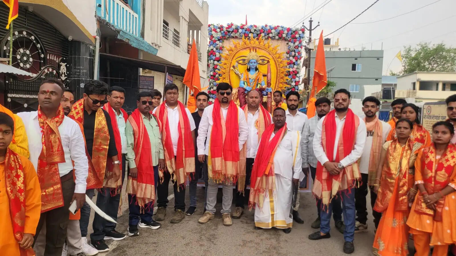 रामनवमी पर निकली भव्य शोभायात्रा, उमड़ा जनसैलाब