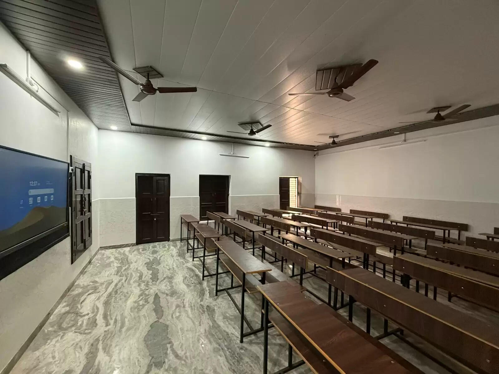 गुणवत्तापूर्ण और आधुनिक शिक्षा ही भविष्य के सशक्त नागरिकों की रखती है नींव : विधायक