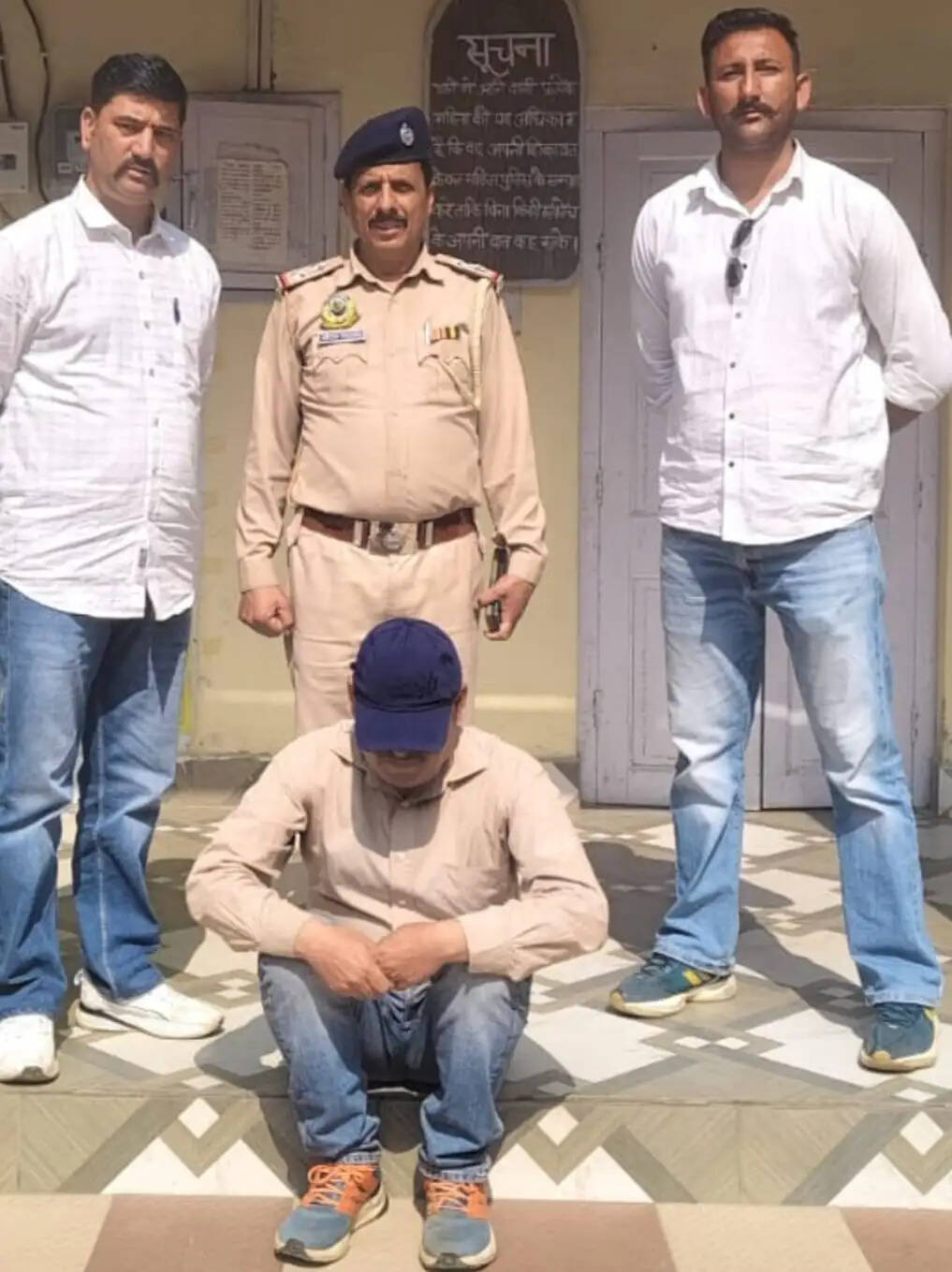 आठ साल से फरार उद्घोषित अपराधी गिरफ्तार