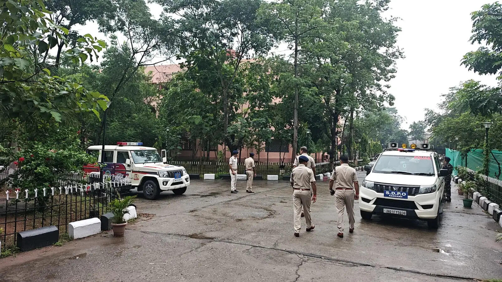 रामगढ़ व्यवहार न्यायालय को मिली बम से उड़ाने की धमकी, पुलिस अलर्ट