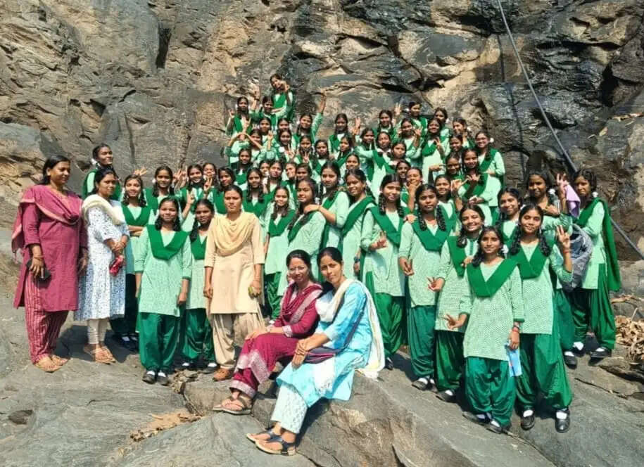 केजीबीवी, पतरातु की छात्राओं का इंटरमीडिएट परीक्षा में उत्कृष्ट प्रदर्शन