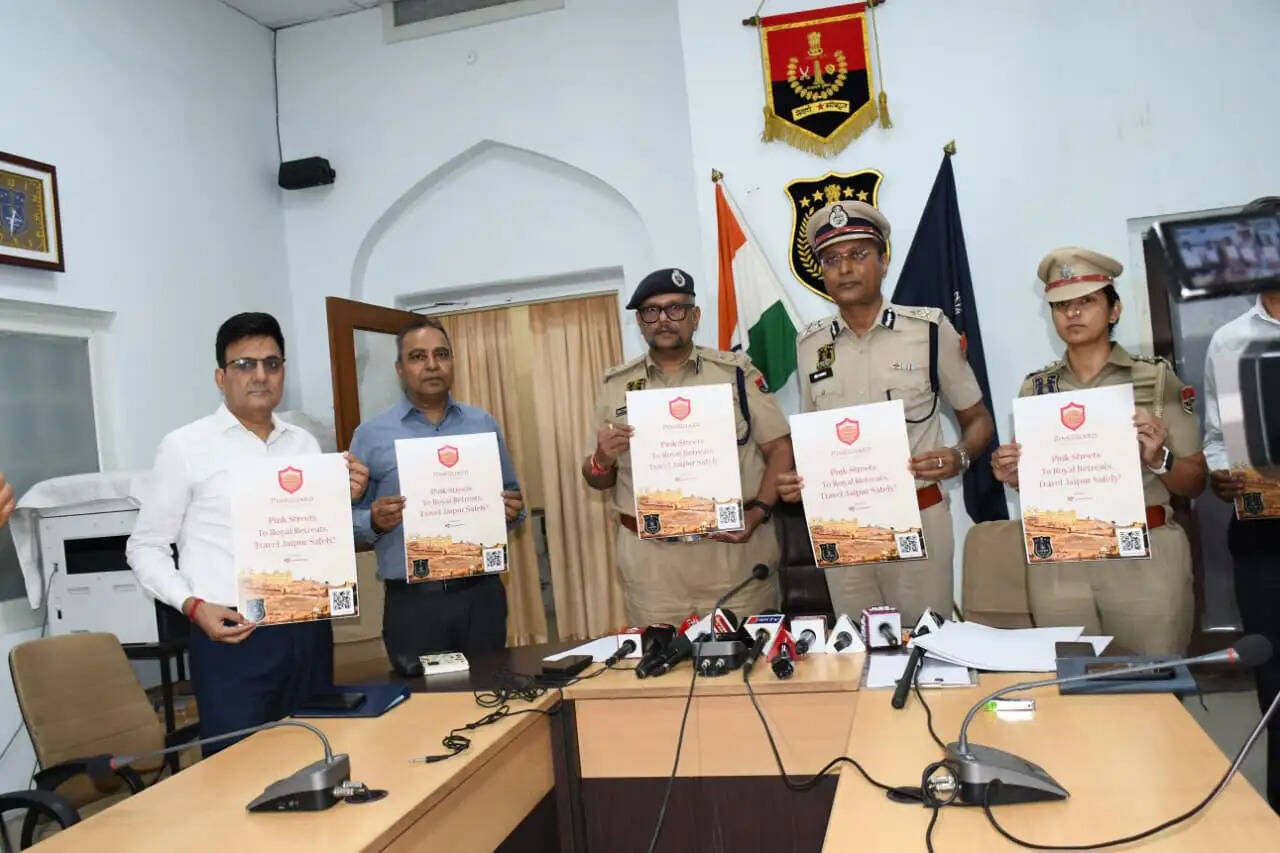 पिंकसिटी में पर्यटकों के लिए डिजिटल सुरक्षा कवच, जयपुर पुलिस लॉन्च करेगी पिंक गार्ड ऐप