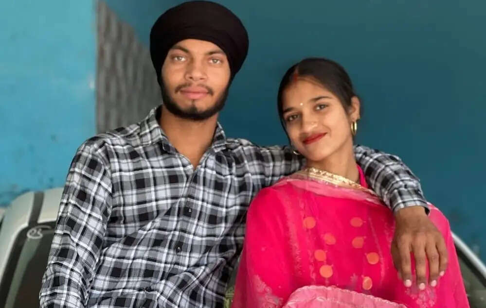 उत्तराखंड में पेड़ से लटके मिले नवविवाहित दंपती के शव, परिजनों ने हत्या की आशंका जताई