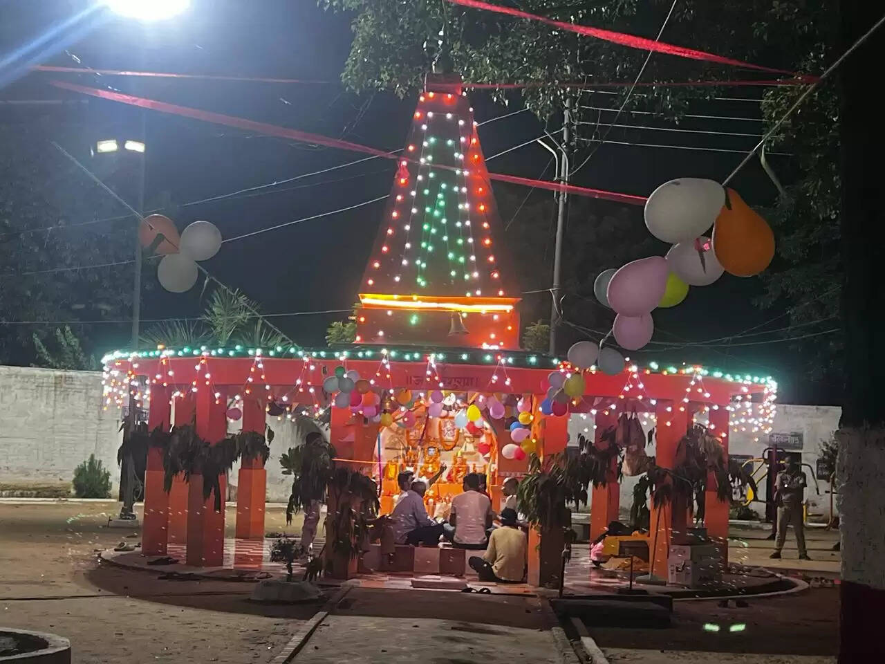 हर्षोल्लास पूर्वक मनाया गया श्री कृष्ण जन्मोत्सव,जेल में बंद 59 कैदियों ने रखा व्रत