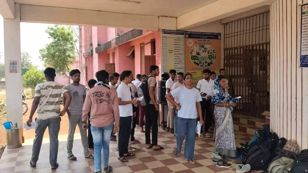 जिले में 3341 ने दी परिवहन आरक्षक भर्ती परीक्षा