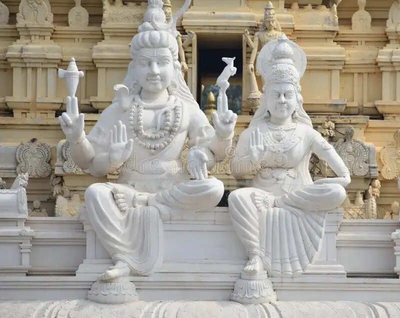 हरतालिका तीज : शिव-पार्वती के अटूट प्रेम और अखंड सौभाग्य का पर्व