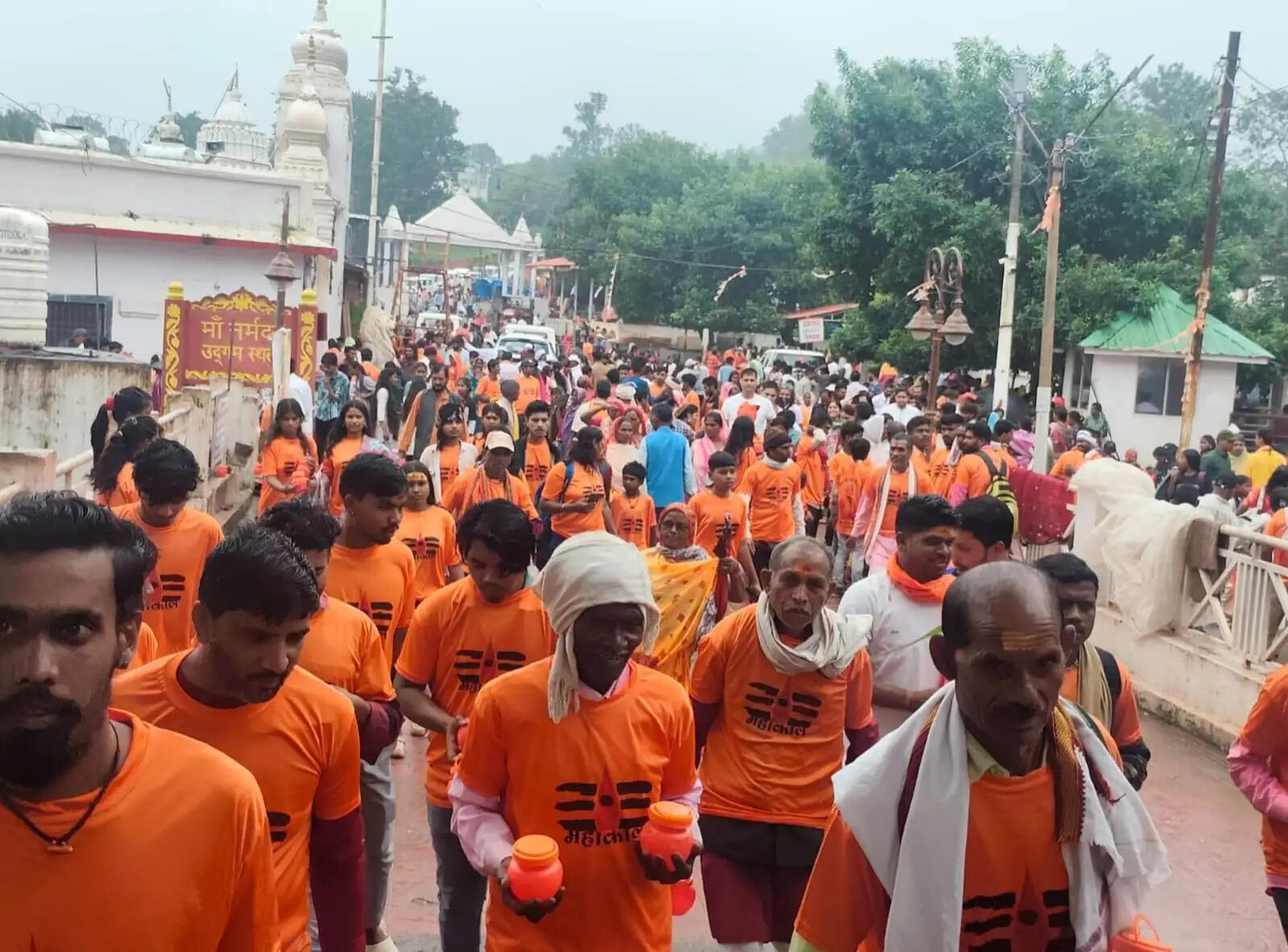 सावन के अंतिम सोमवार अमरकंटक में उमड़ा आस्था का सैलाब, उपमुख्यमंत्री विजय शर्मा ने किया जलाभिषेक