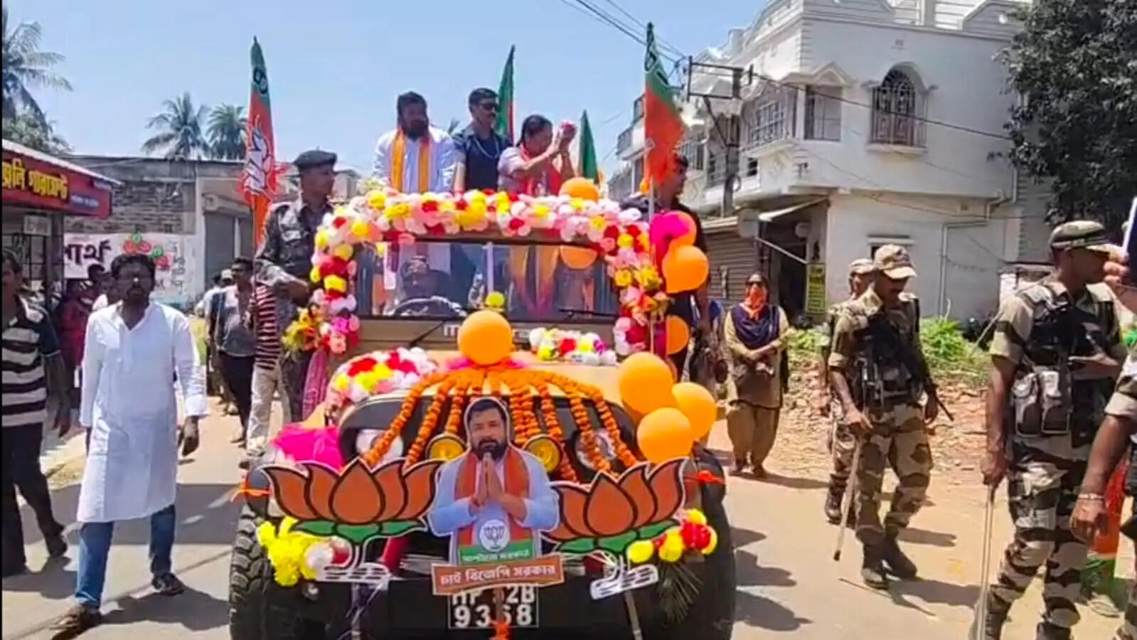 चुनाव 26 : रेखा गुप्ता के नेतृत्व में पुरशुरा में भाजपा का शक्ति प्रदर्शन, रोड शो में उमड़ा जनसैलाब