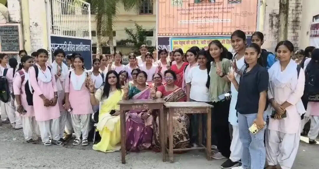 भाजपा महिला मोर्चा का हस्ताक्षर अभियान