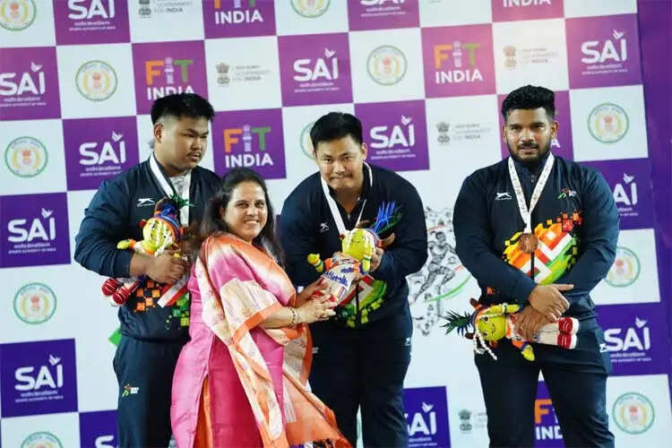 खेलो इंडिया ट्राइबल गेम्स 2026: वेटलिफ्टिंग स्पर्धा में अरुणाचल पुरुष और असम महिला वर्ग में ओवरऑल चैम्पियन