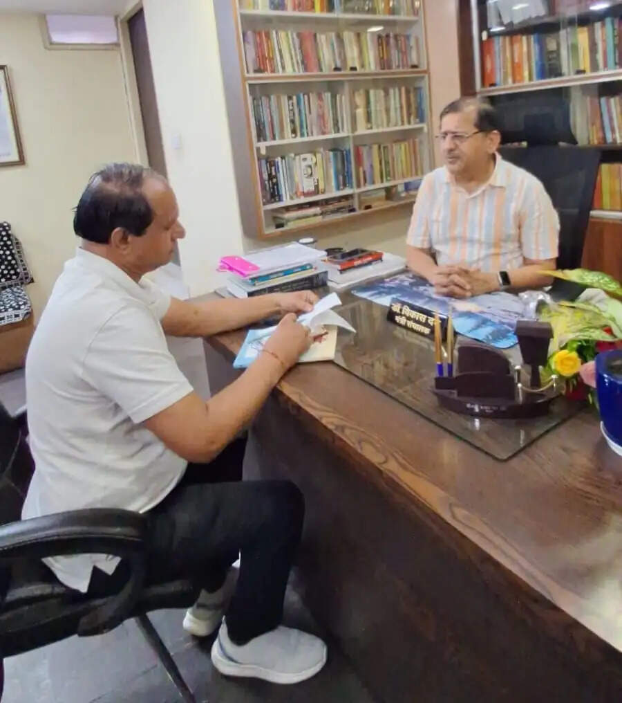 (साक्षात्कार ) हर जिले का साहित्य इतिहास प्रकाशित करेगी मध्य प्रदेश साहित्य अकादमी