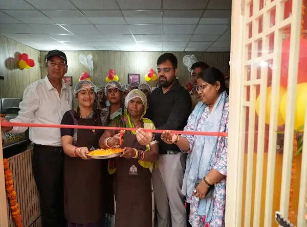 लखनऊ में यूपी की पहली सौर ऊर्जा संचालित आधुनिक ‘प्रेरणा कैंटीन’ का उद्घाटन