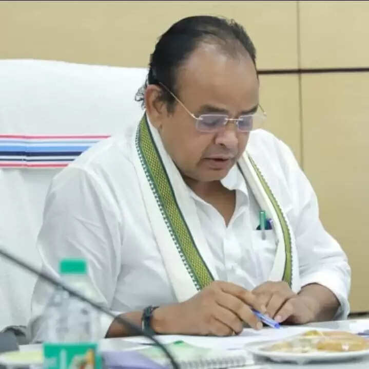 मंत्री इरफान अंसारी ने केदारनाथ हेलीकॉप्टर हादसे पर जताया दुख