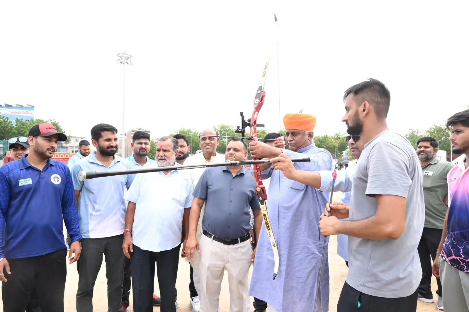 विधायक जेठानंद व्यास का तीर लगा निशाने पर, अर्जुन अवार्डी रजत चौहान ने बनाया नया राज्य स्तरीय रिकॉर्ड