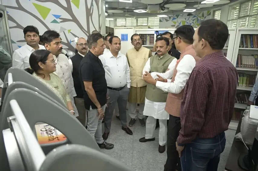 उप मुख्यमंत्री शुक्ल ने रायपुर की नालंदा लाइब्रेरी का किया अवलोकन, बनाए गए मॉडल की प्रशंसा की