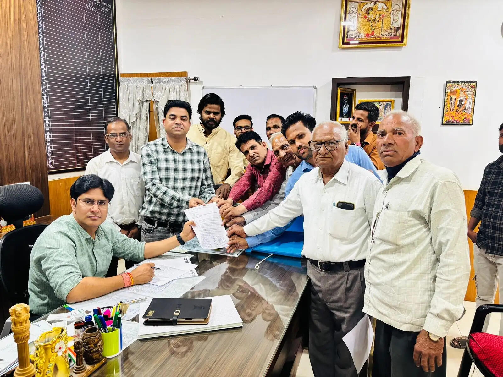 लिंचिंग के विरोध में खटीक समाज ने किया प्रदर्शन