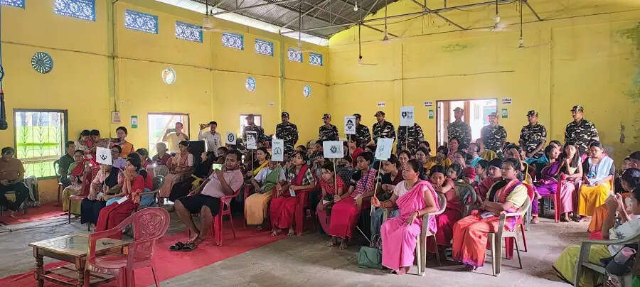 एसएसबी की प्रथम वाहिनी ने होजाई में चलाया वृक्षारोपण अभियान