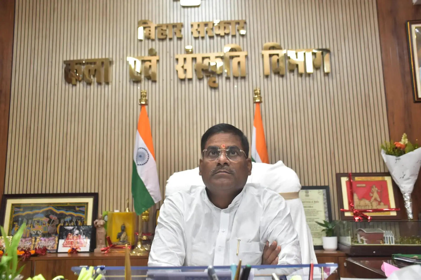बिहार के कला एवं संस्कृति मंत्री ने की समीक्षा बैठक, फिल्म निर्माण को बढ़ावा देने पर दिया ज़ोर
