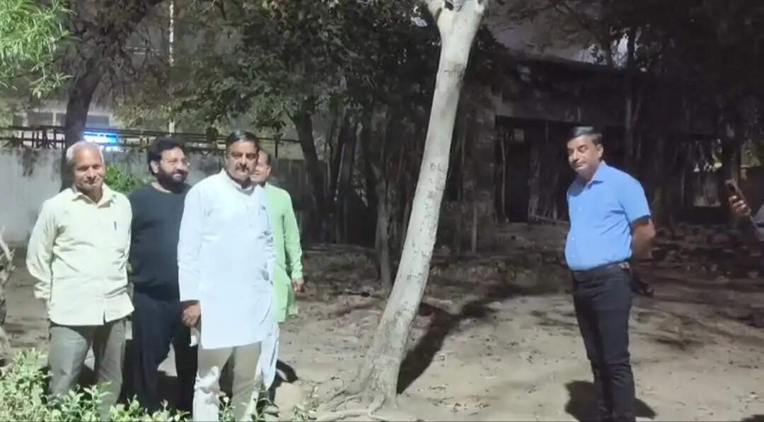 निरीक्षण भवन में अवैध निर्माण, पूर्व विधायक ने कार्रवाई की करी मांग