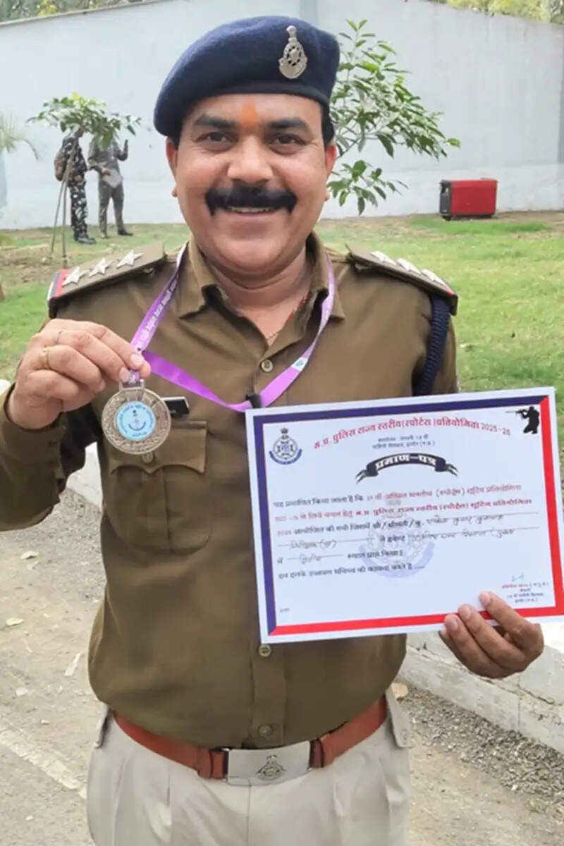 मप्र पुलिस के अधिकारी राकेश कुमार कुशवाह ने ओपन इंडिया प्री-स्टेट शूटिंग प्रतियोगिता में जीता स्वर्ण पदक