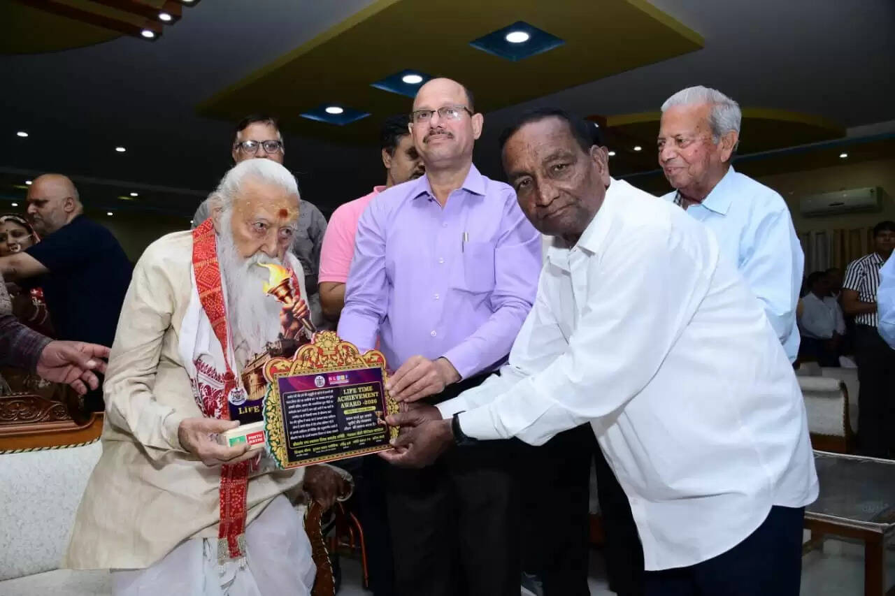 बीकानेर में प्रतिभाओं का महाकुंभ&nbsp;: अनुभव और युवा ऊर्जा का संगम, यूथ आइकॉन अवार्ड में दिखी ताकत